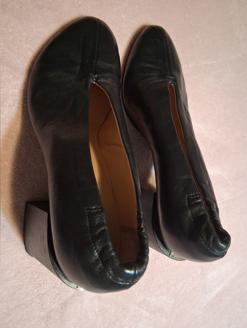 ACNE STUDIOS Black Leather V-Neck Block Heel Pumps Size 40 (US 9.5 10)